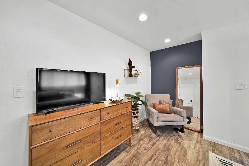 Furnished Finder property 521130_2 photo 53