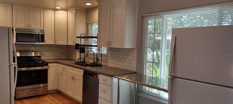 Furnished Finder property 521143_1 photo 4