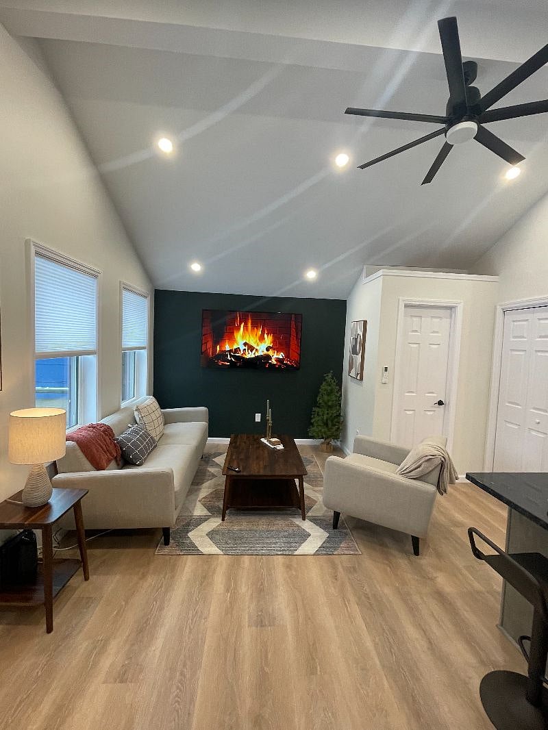 1 BR Tiny Home - 5 minutes from Rochester General Hospital