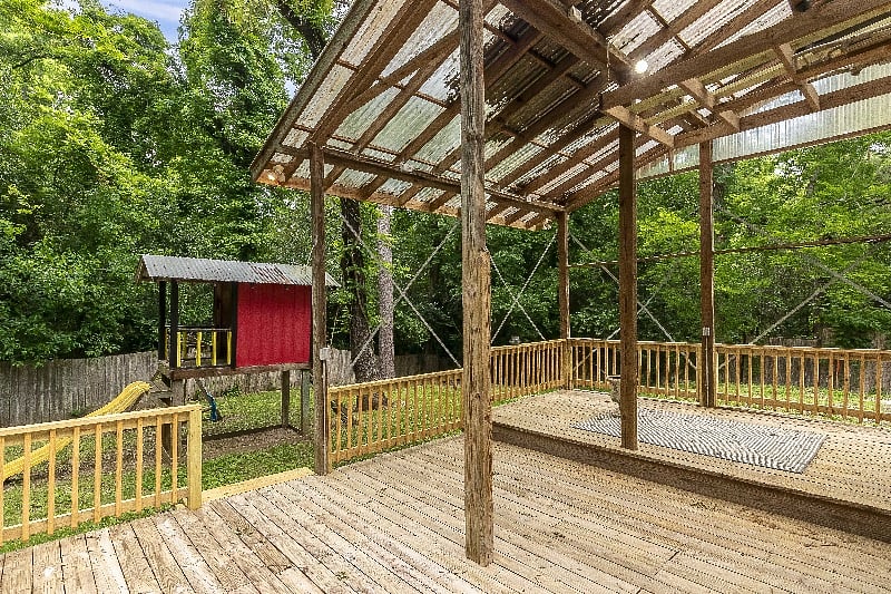 Furnished Finder property 521201_1 photo 7