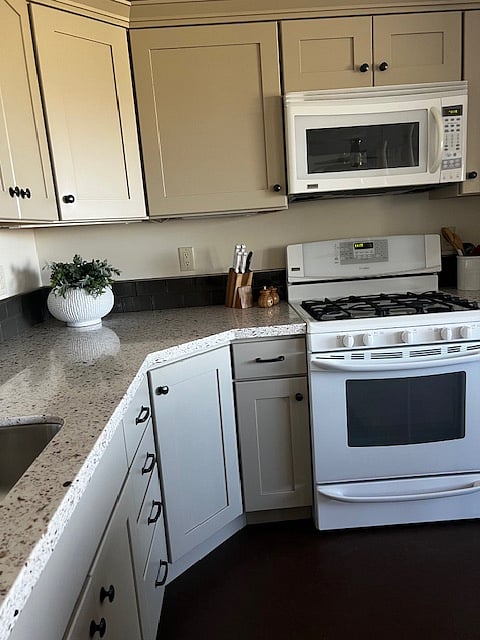 Furnished Finder property 521222_1 photo 4