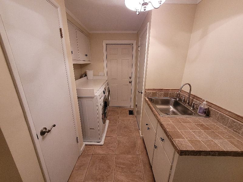 Furnished Finder property 521324_1 photo 27