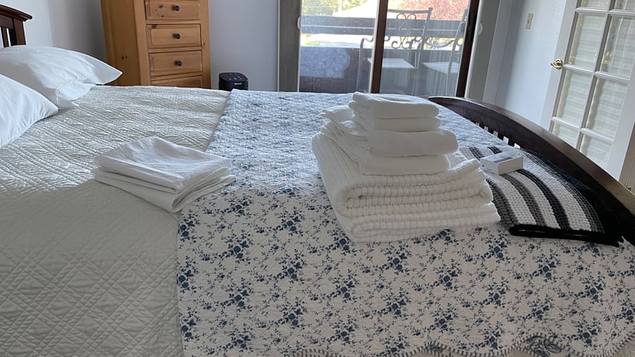 Queen size bed