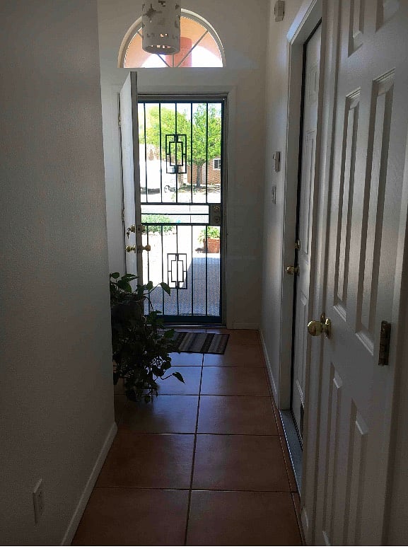 Furnished Finder property 521497_1 photo 3