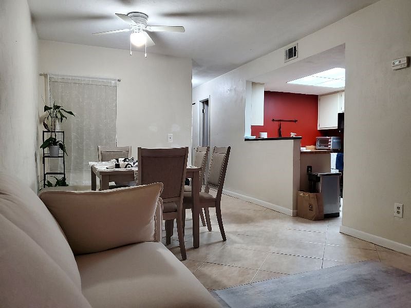 Furnished Finder property 521660_1 photo 3