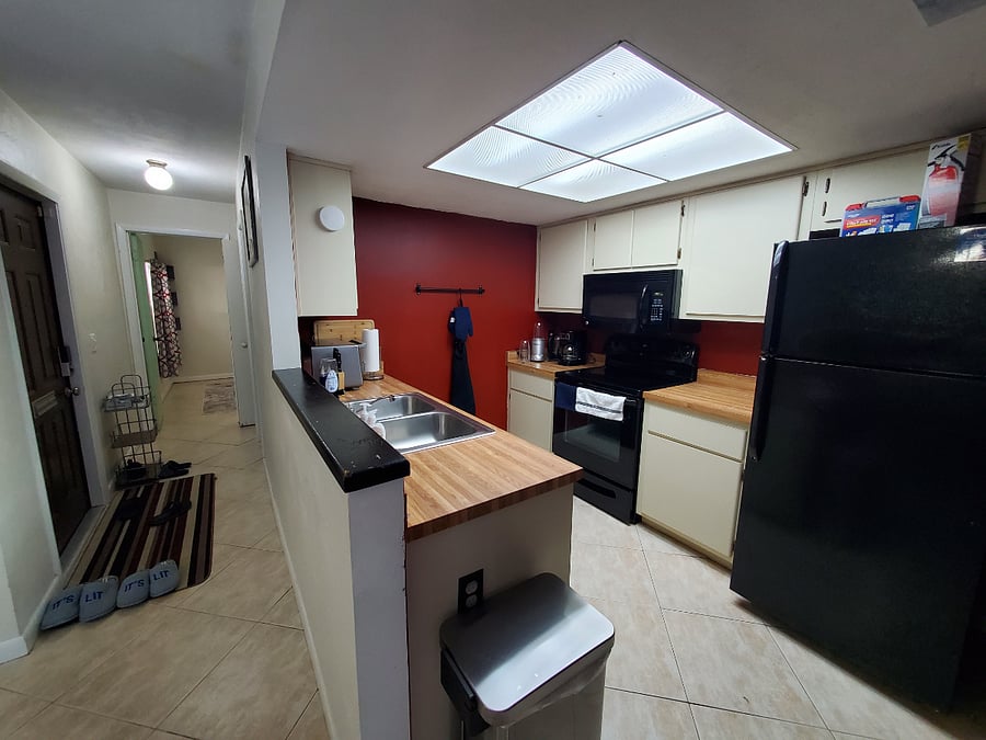 Furnished Finder property 521660_1 photo 4