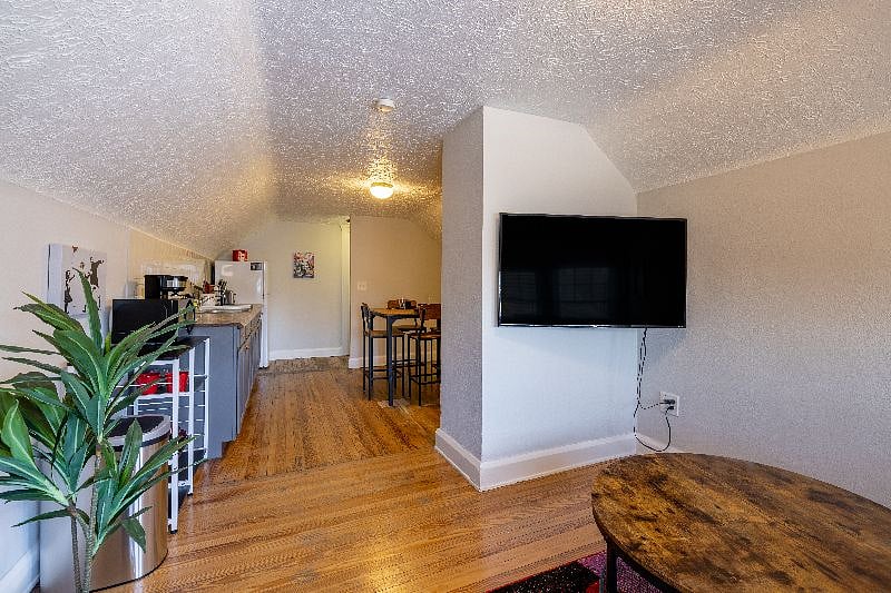 Furnished Finder property 521722_1 photo 3