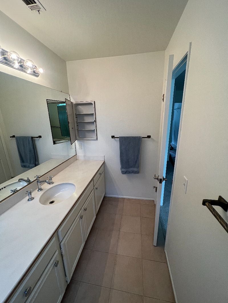 Furnished Finder property 521772_1 photo 32