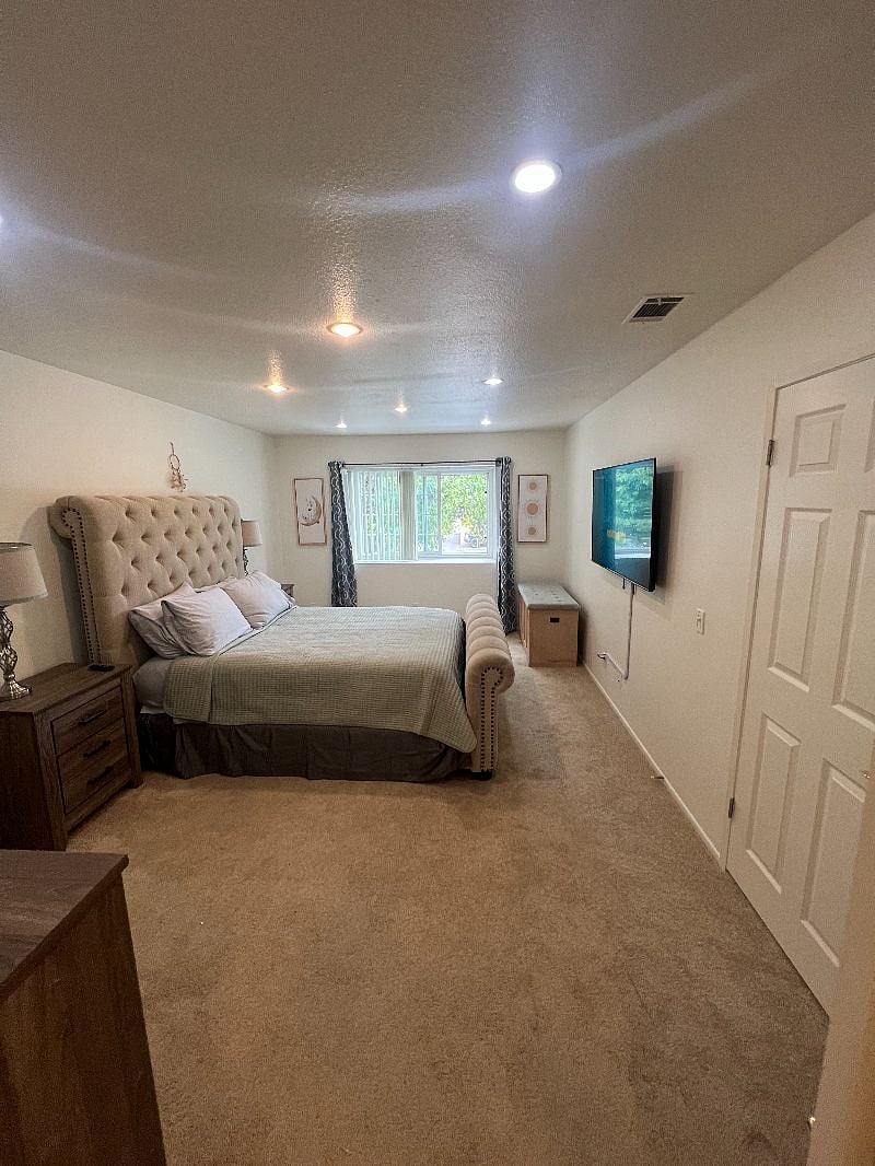 Furnished Finder property 521772_1 photo 33
