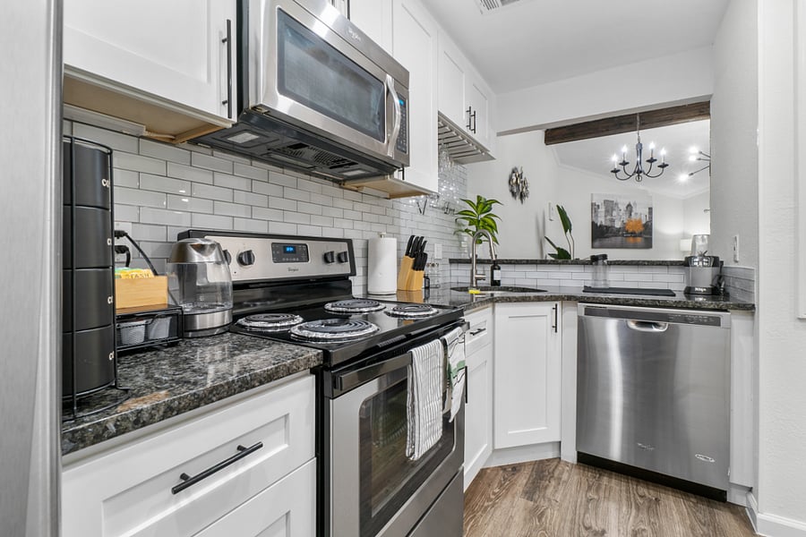 Furnished Finder property 521861_1 photo 8