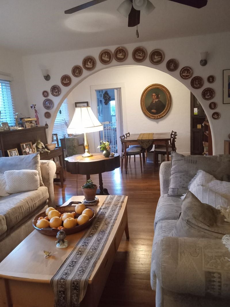 Furnished Finder property 521880_1 photo 3