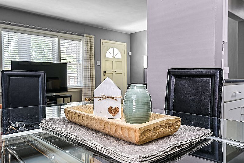 Furnished Finder property 522108_1 photo 4