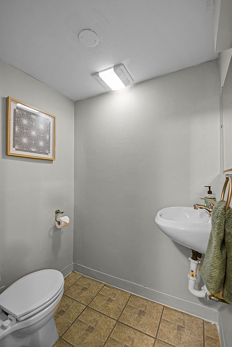 Furnished Finder property 522108_1 photo 17