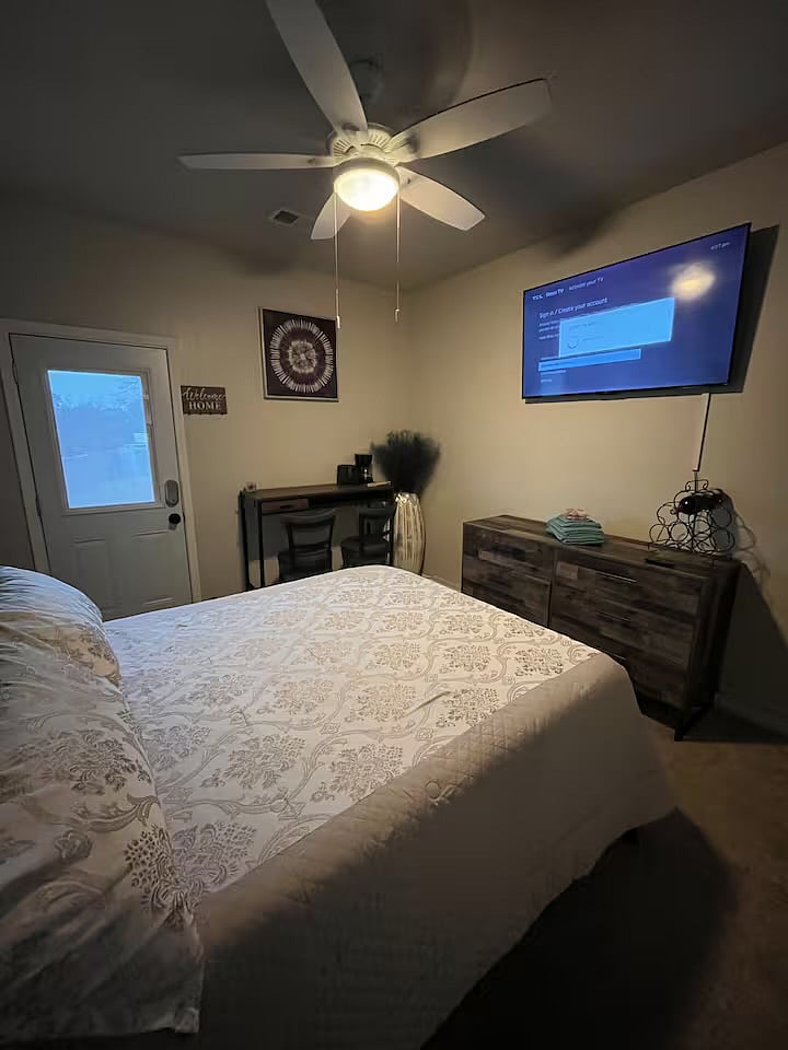 Furnished Finder property 522115_1 photo 5