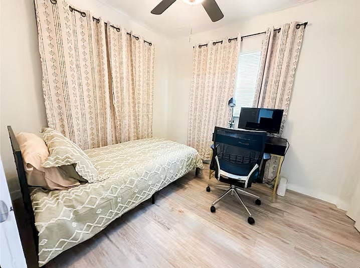 Furnished Finder property 522136_1 photo 4