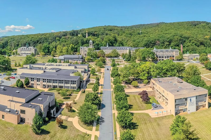 Beautiful Mount St. Mary's University just mins away! Gorgeous Mount St. Mary's offers more than 80 majors, minors, concentrations and special programs for traditional undergraduate students, and more than 25 adult undergraduate and graduate program 