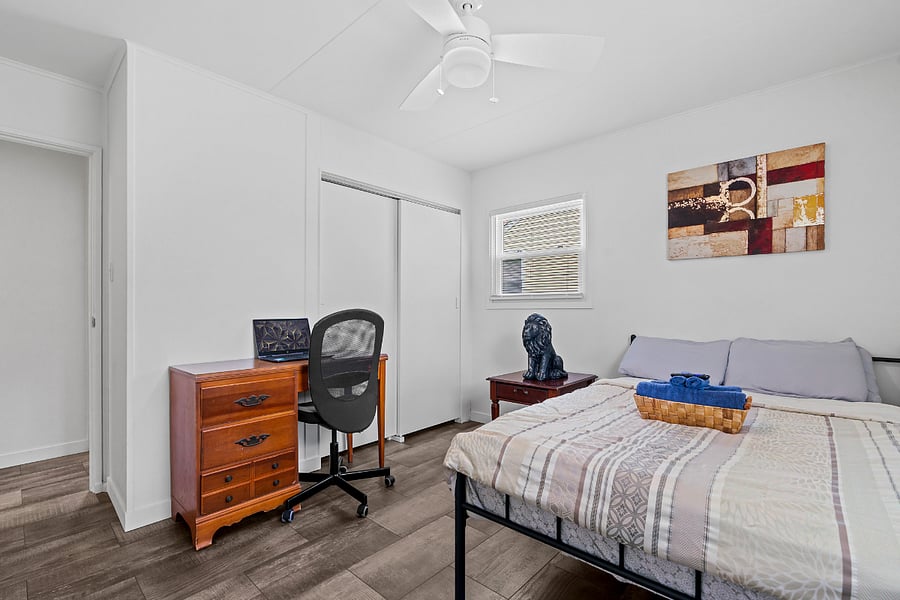 Drift off in a cozy full-size bed, unwind with your own smart TV, and stay productive at your private workspace. This cozy, comfortable room is designed for both relaxation and focus, so you can wake up refreshed and ready for the day ahead.
