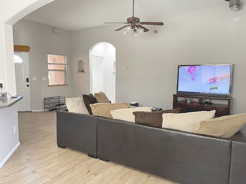 Furnished Finder property 522163_1 photo 5