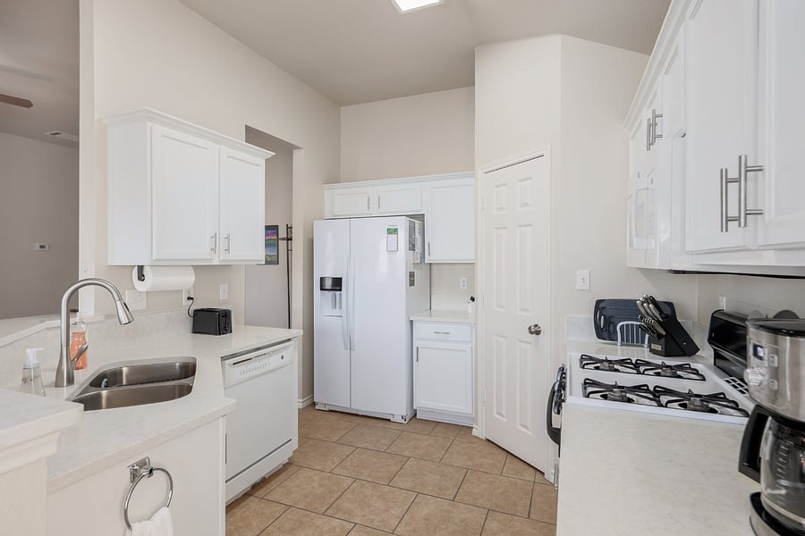 Furnished Finder property 522252_1 photo 8