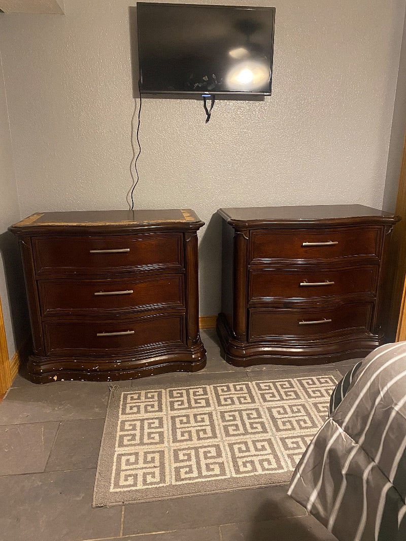Queen size bedroom