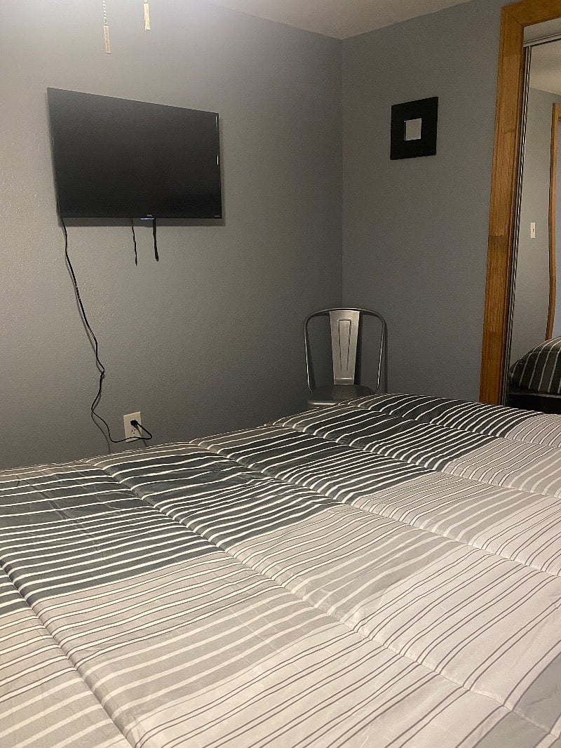 King size bedroom