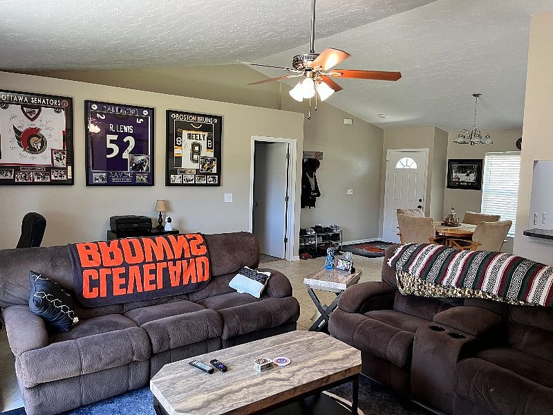 Furnished Finder property 522344_1 photo 3