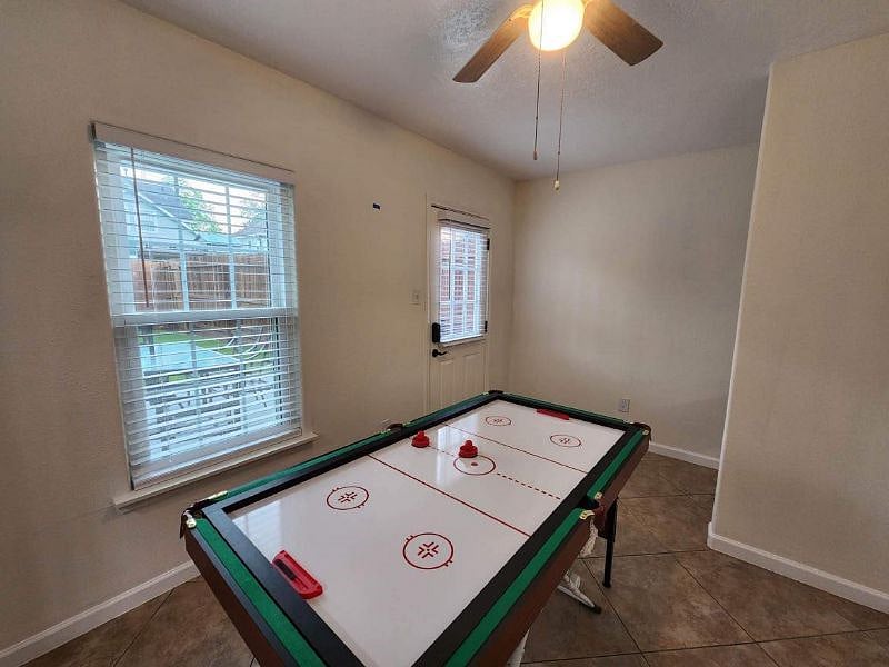 Furnished Finder property 522373_1 photo 22