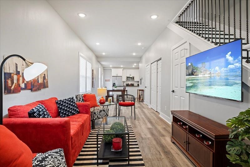 Furnished Finder property 522567_1 photo 1