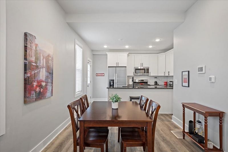 Furnished Finder property 522567_1 photo 4