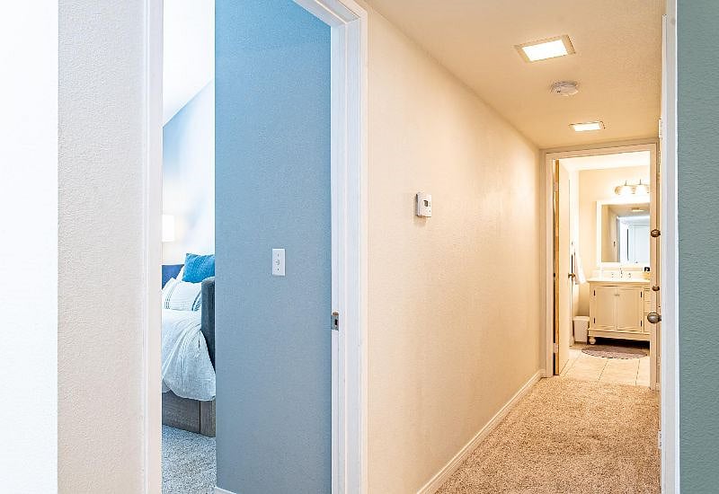 Deep, soft carpet throughout will make you feel like your walking on a cloud