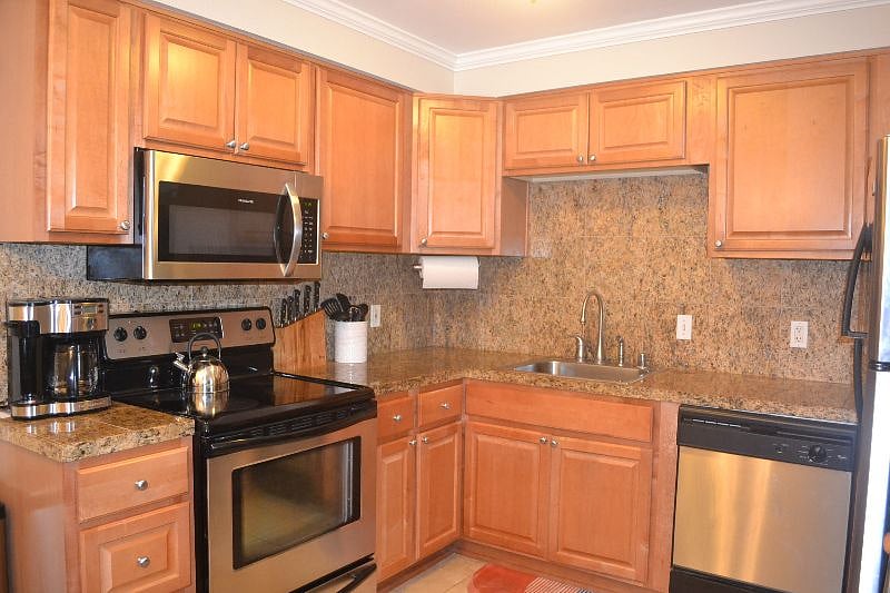 Furnished Finder property 522648_1 photo 3