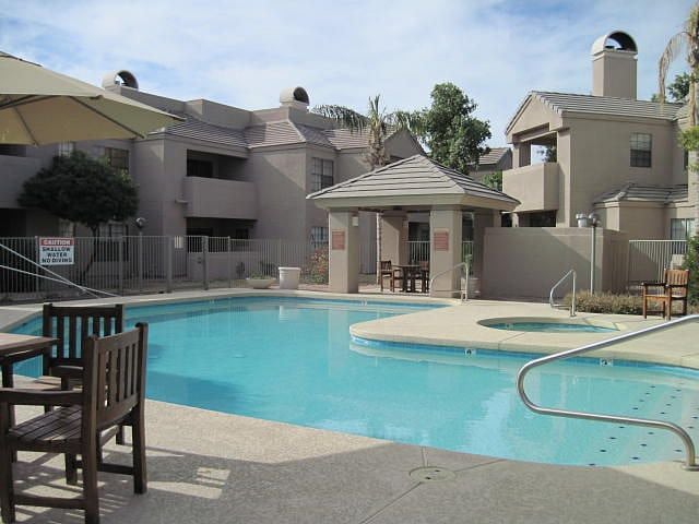 Main pool 2