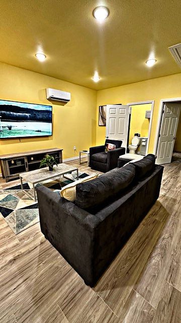 Furnished Finder property 522756_1 photo 4