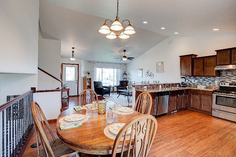 Furnished Finder property 522806_2 photo 16