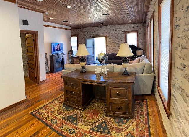 Furnished Finder property 522820_1 photo 3