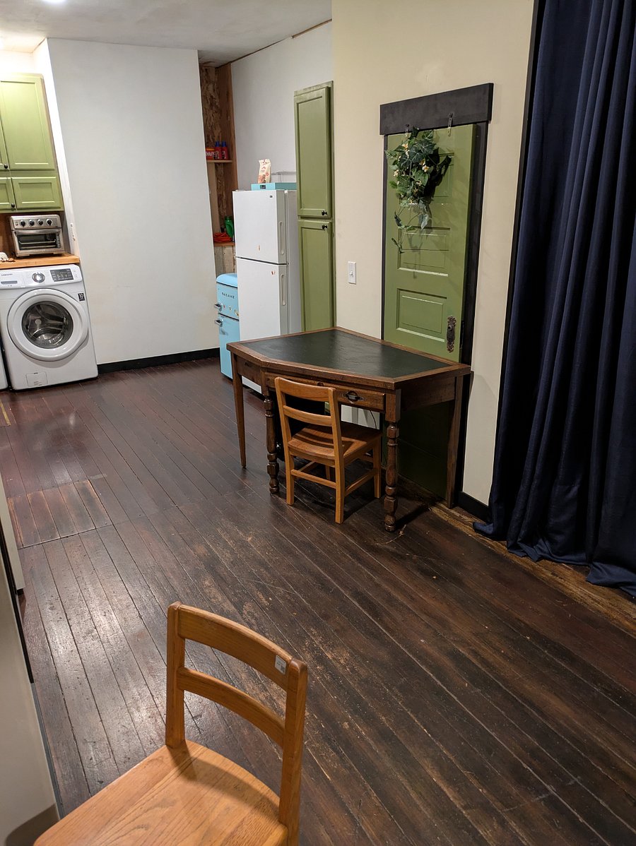 Furnished Finder property 522850_1 photo 4