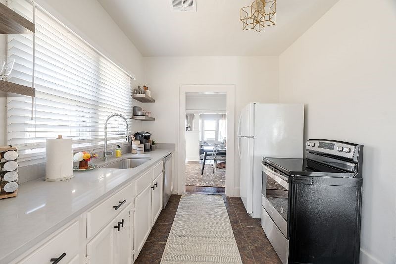 Furnished Finder property 522872_1 photo 12