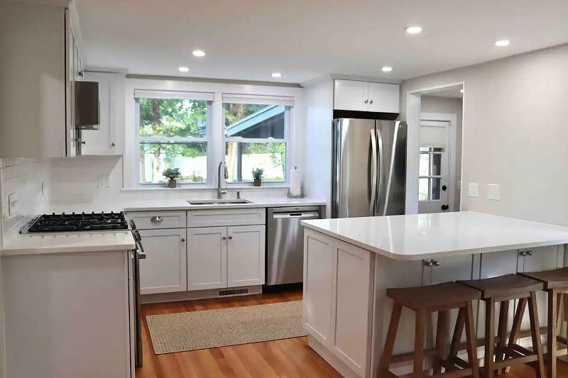 Furnished Finder property 522969_1 photo 3