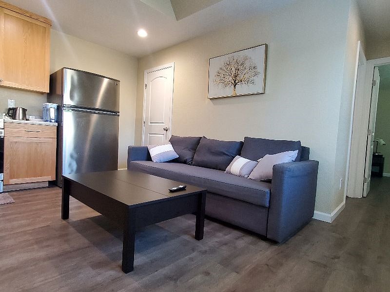 Furnished Finder property 523085_1 photo 5