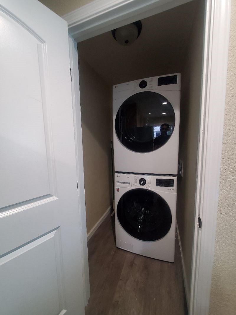 Furnished Finder property 523085_1 photo 9