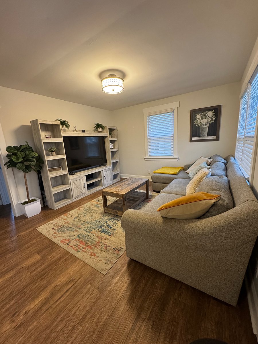 Furnished Finder property 523131_1 photo 3