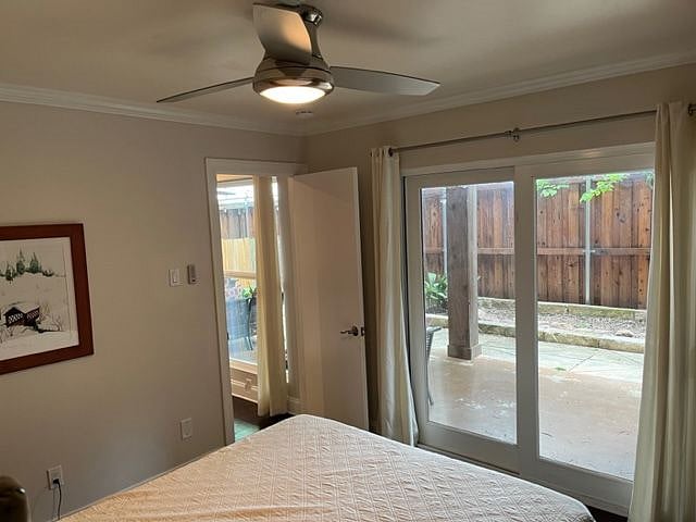 Queen bed 1 opens to patio