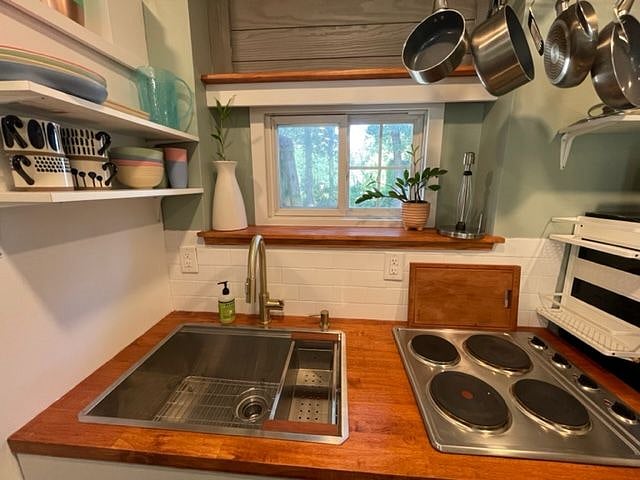 Furnished Finder property 523142_1 photo 11