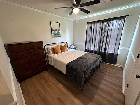 2nd private bedroom with queen bed and large dresser storage