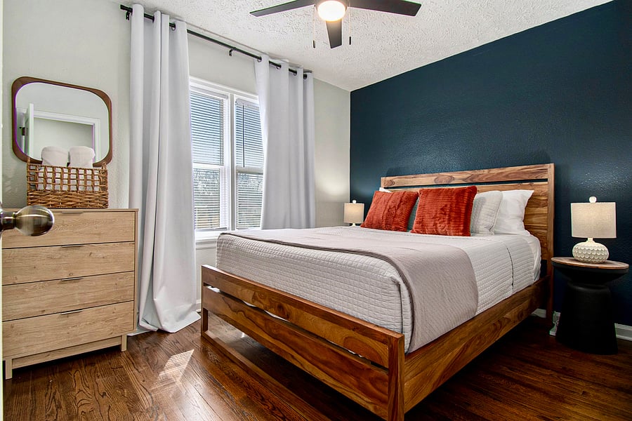 Unit 1027 - 2nd bedroom