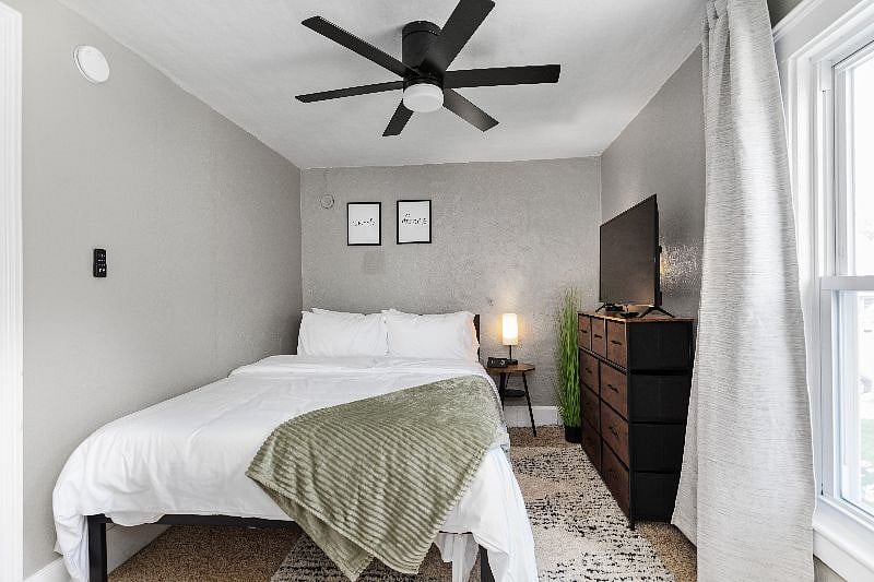Bedroom 2 bed