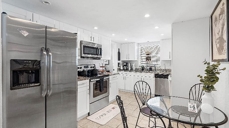 Furnished Finder property 523379_1 photo 13