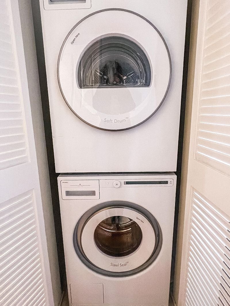 in-unit washer/dryer