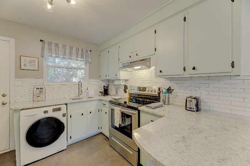 Furnished Finder property 523484_1 photo 5