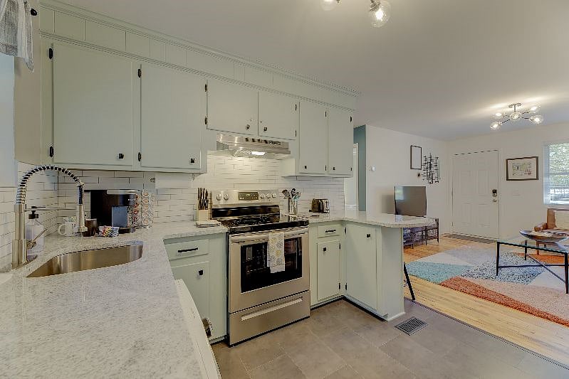 Furnished Finder property 523484_1 photo 6